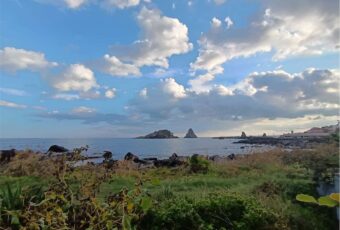 Lungomare Galatea bilocale arredato fronte mare