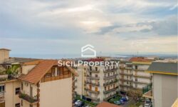 VIA NUOVALUCE APT 150MQ CON TERRAZZO